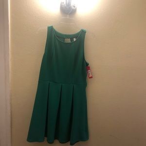 Sleeveless dress